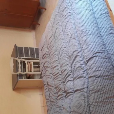Maison La Roche-posay, 4 Pièces, 6 Personnes - Fr-1-541-27 Hébergement de vacances *